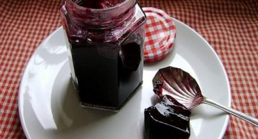 Top 10 receptů na želé džem z černého rybízu na zimu